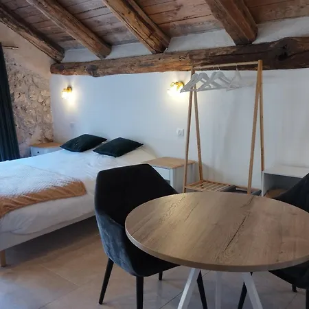 Domaine De Servieres - Le Appartement